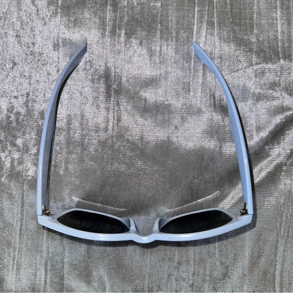 Taylor Swift Blue 1989 Sunglasses / Carrier NEW! main image 8